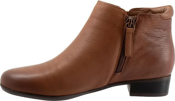 Trotters Major Embossed Women's Boots Luggage : 10 W (D), Leather - Image 6