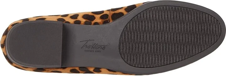 Trotters Monarch Women's Shoes Tan Leopard : 6.5 N (AA), Leather - Image 3