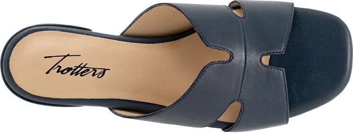 Trotters Nell Women's Sandals Navy : 10.5 M (B), Leather - Image 2