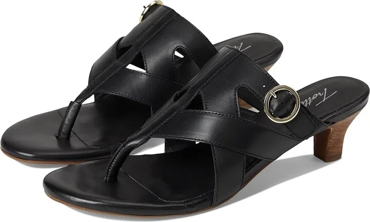 Trotters Nikki Women's Sandals Black : 6 M (B), Leather