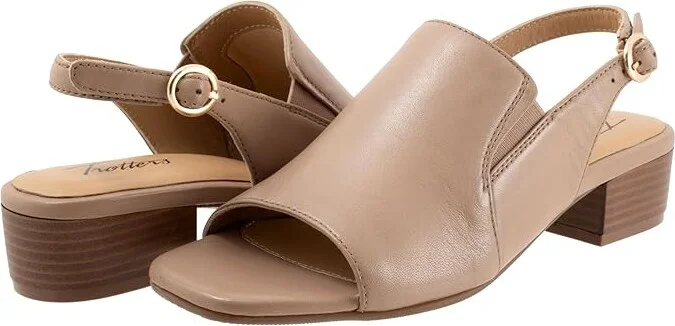Trotters Nila Women's Sandals Taupe : 9.5 N (AA), Leather