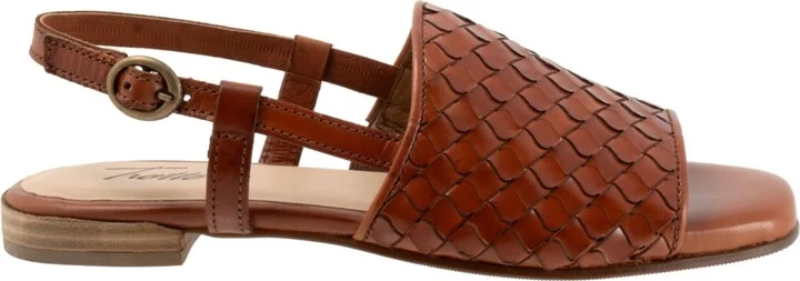 Trotters Nola Sandal - Image 2