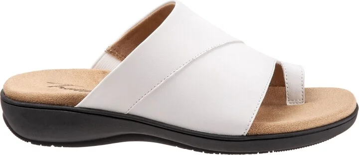 Trotters Regina Sandal - Image 4