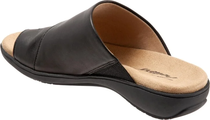 Trotters Regina Sandal - Image 9