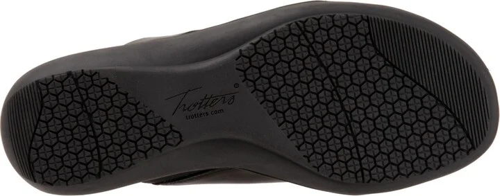 Trotters Regina Sandal - Image 11