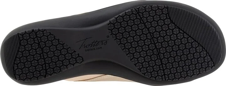 Trotters Regina Women's Shoes Gold Metallic : 6 WW (EE), Leather - Image 3