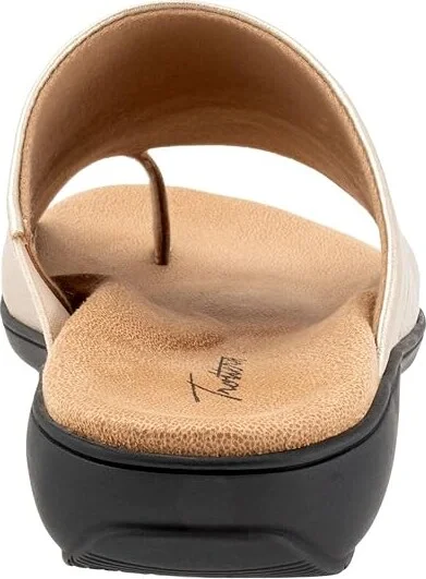 Trotters Regina Women's Shoes Gold Metallic : 6 WW (EE), Leather - Image 4