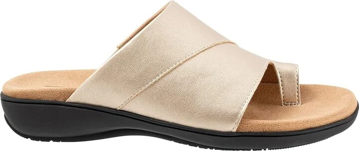 Trotters Regina Women's Shoes Gold Metallic : 6 WW (EE), Leather - Image 7