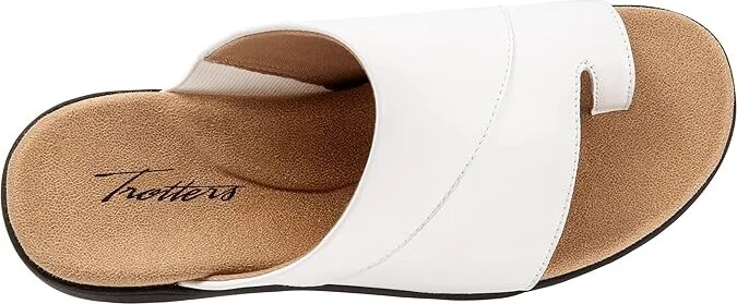 Trotters Regina Women's Shoes White : 6.5 W (D), Leather - Image 2