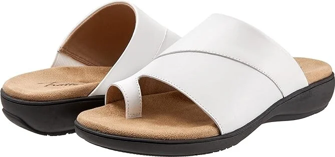 Trotters Regina Women's Shoes White : 6.5 W (D), Leather