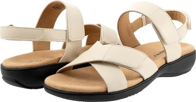 Trotters River Women's Sandals Ivory : 10 WW (EE), Leather