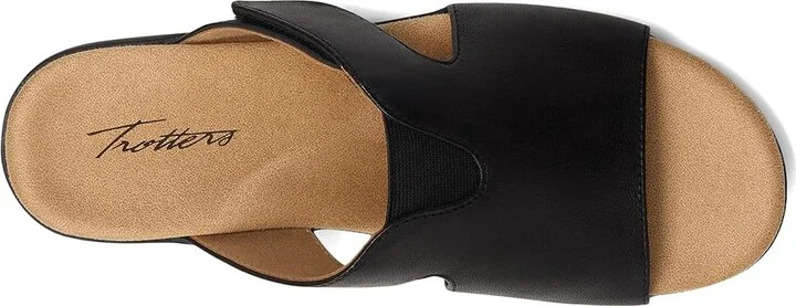 Trotters Roxine Women's Sandals Black : 8.5 M (B), Rubber - Image 2