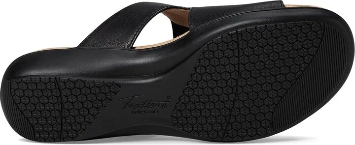 Trotters Roxine Women's Sandals Black : 8.5 M (B), Rubber - Image 3