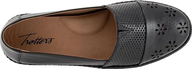Trotters Ruby Perf Women's Flat Shoes Black : 7 N (AA), Leather - Image 2
