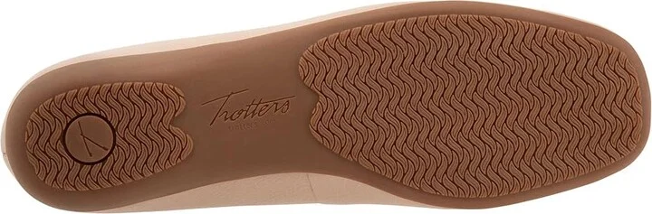 Trotters Sabine Women's Flat Shoes Nude : 10.5 M (B), Leather - Image 3