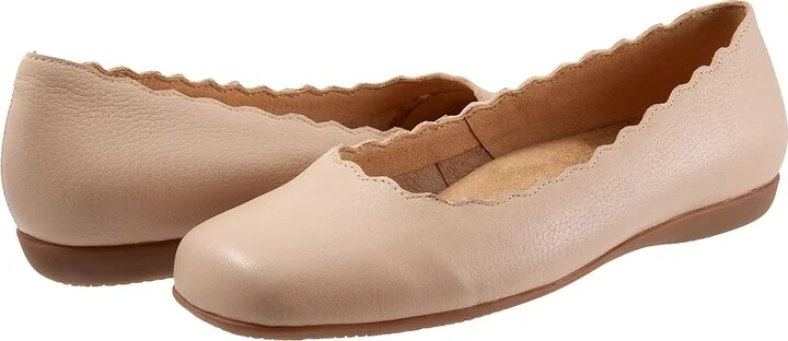 Trotters Sabine Women's Flat Shoes Nude : 10.5 M (B), Leather