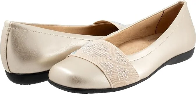 Trotters Samantha Women's Slip on Shoes Chmpgn Gem : 7.5 M (B)
