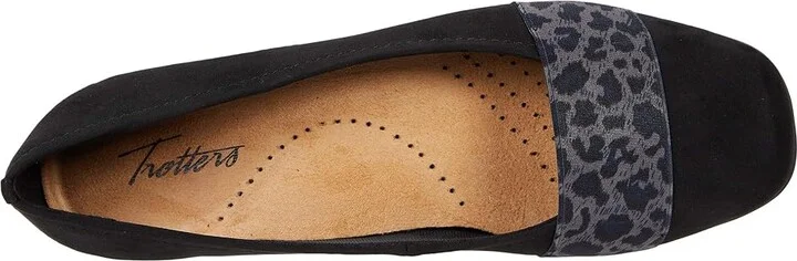 Trotters Samantha Women's Slip on Shoes Microfiber Suede/Cheetah Printed Elastic (Black) : 7 N (AA) - Image 2