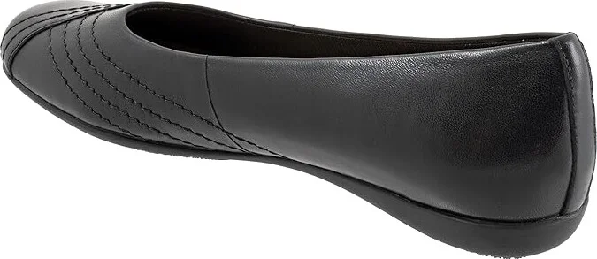 Trotters Sasha Women's Flat Shoes Black : 7.5 W (D), Leather - Image 4