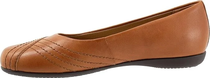 Trotters Sasha Women's Flat Shoes Luggage : 8 W (D), Leather - Image 6