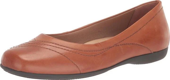 Trotters Sasha Womens Slip On 105 CD US Luggage