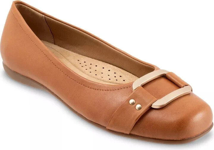 Trotters Sizzle Flat
