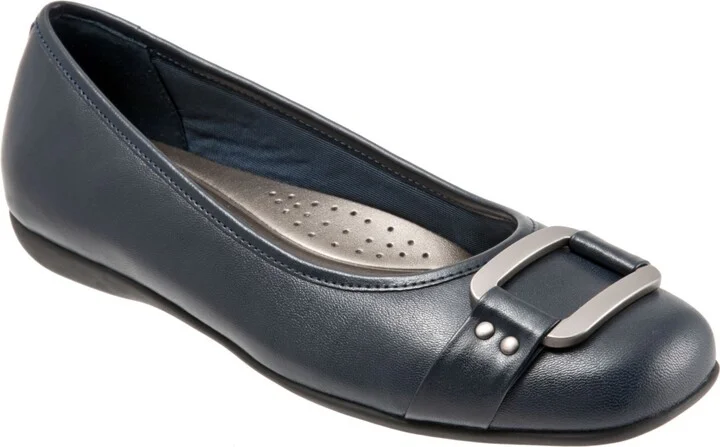 Trotters Sizzle Signature Flat