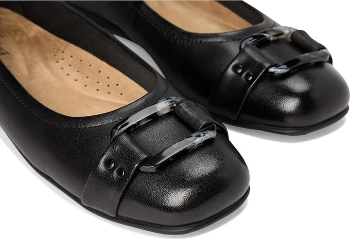 Trotters Sizzle Signature Women's Flat Shoes Black/Black : 9 M (B), Patent Leather - Image 7