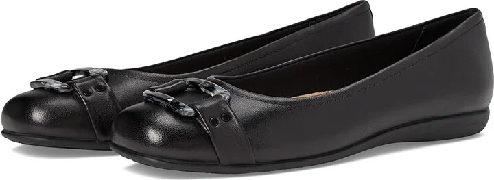 Trotters Sizzle Signature Women's Flat Shoes Black/Black : 9 M (B), Patent Leather