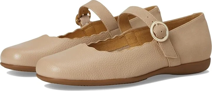 Trotters Sugar Women's Flat Shoes Nude : 5.5 M (B), Full Grain leather