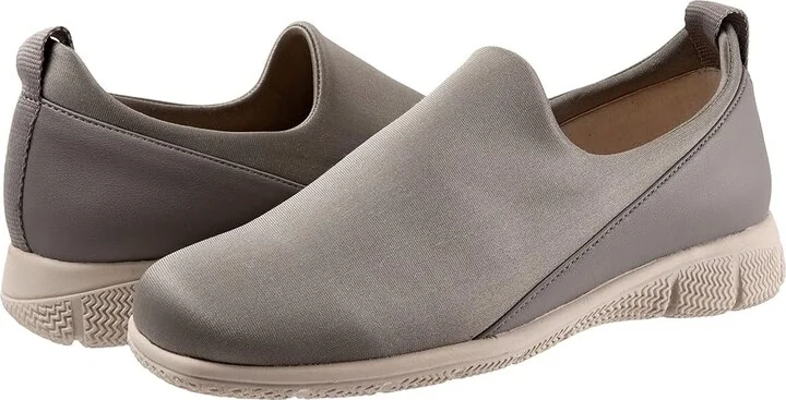 Trotters Ultima Women's Flat Shoes Sage : 10 N (AA), Textile