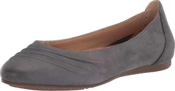 Trotters Women's Ballet Flat
