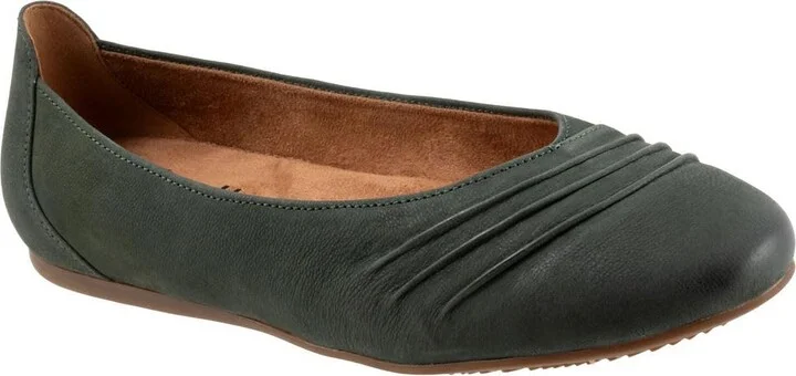Trotters Women's Ballet Flat