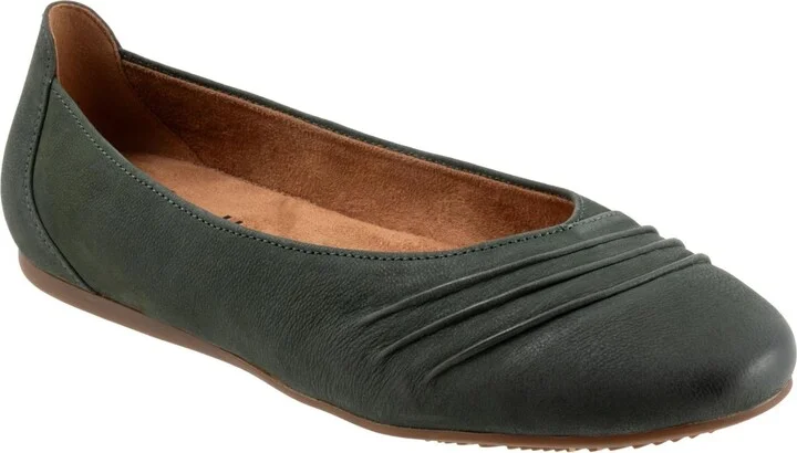 Trotters Women's Ballet Flat