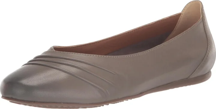 Trotters Women's Ballet Flat