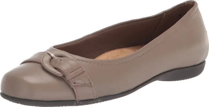 Trotters Women's Ballet Flat