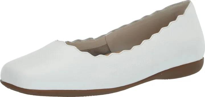Trotters Women's Ballet Flat