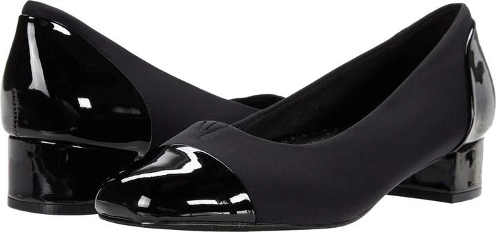 Trotters Women's Daisy Pump