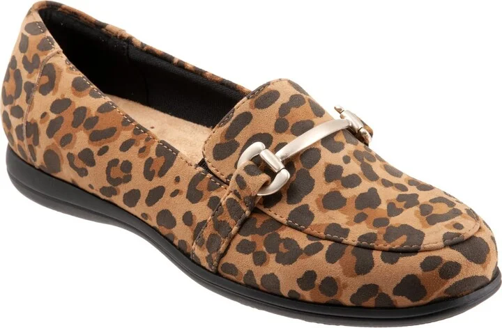 Trotters Women's Donelle Loafer