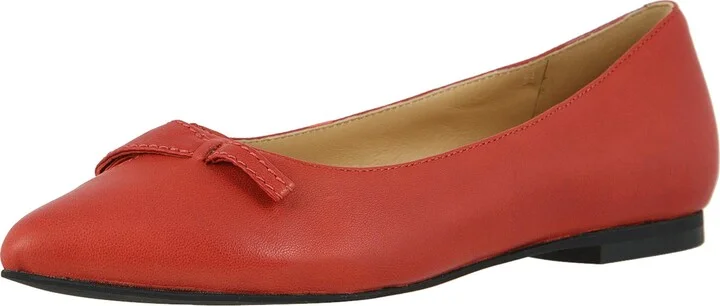 Trotters Women's Erica Loafer