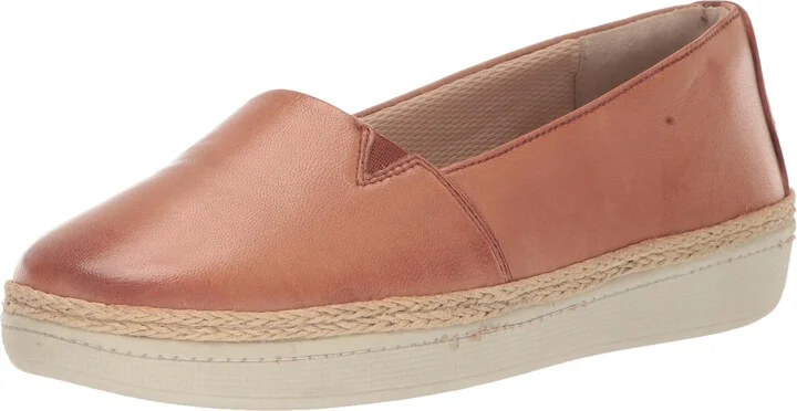 Trotters Women's Flat Loafer