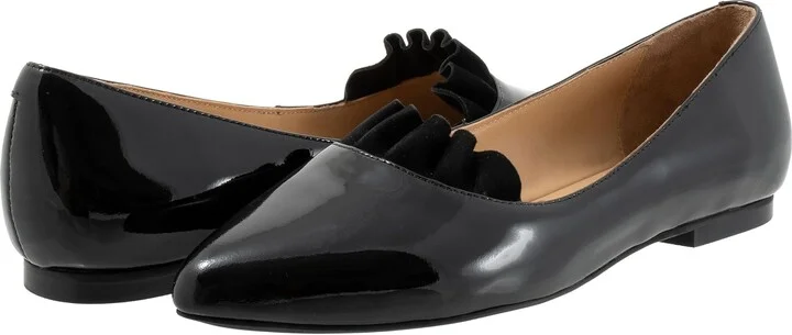 Trotters Women's Flat Loafer