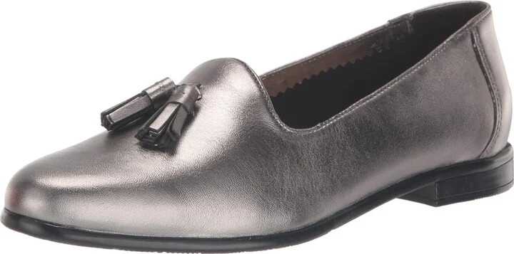 Trotters Women's Flat Loafer