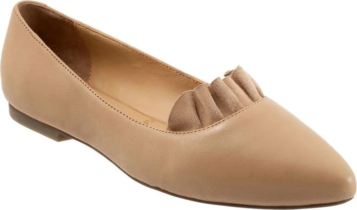 Trotters Women's Flat Loafer