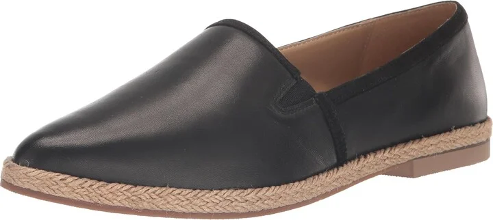 Trotters Women's Flat Loafer