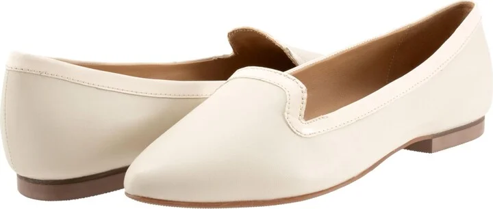 Trotters Women's Flat Loafer