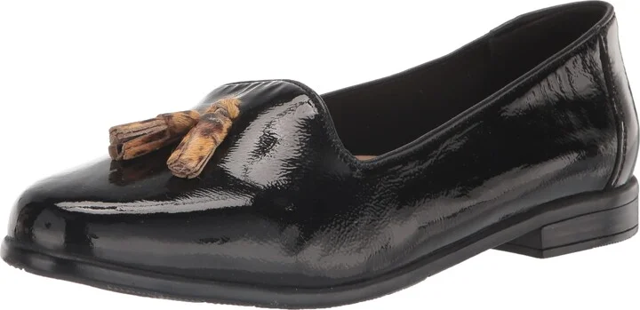 Trotters Women's Flat Loafer