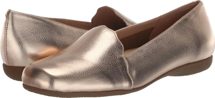 Trotters Women's Flat Sandals
