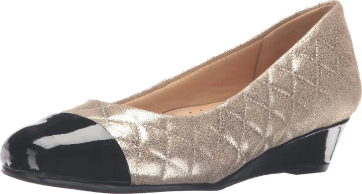 Trotters Women's Langley Dress Pump