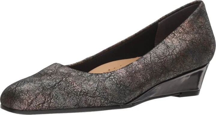 Trotters Women's Lauren Pump